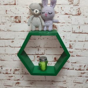 Raft de perete din lemn in forma hexagonala Carnival mediu verde