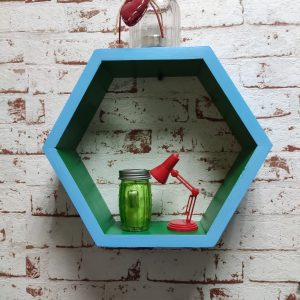 Raft de perete din lemn in forma hexagonala Carnival mediu bleu/verde