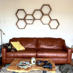 Set sapte rafturi de perete in forma hexagonala, Saskatchewan, 37,5 x 32,5 x 9,5 cm, palisandru