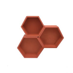 Set 3 rafturi de perete din lemn, in forma hexagonala, cu prindere ascunsa, Kapak, rosu